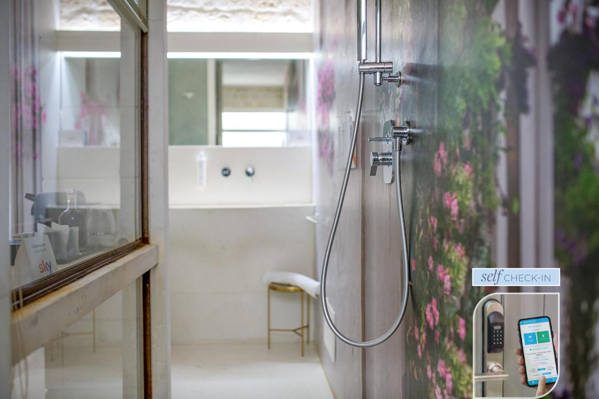Vico Bianco Raro Smart Rooms Collection オストゥーニ エクステリア 写真