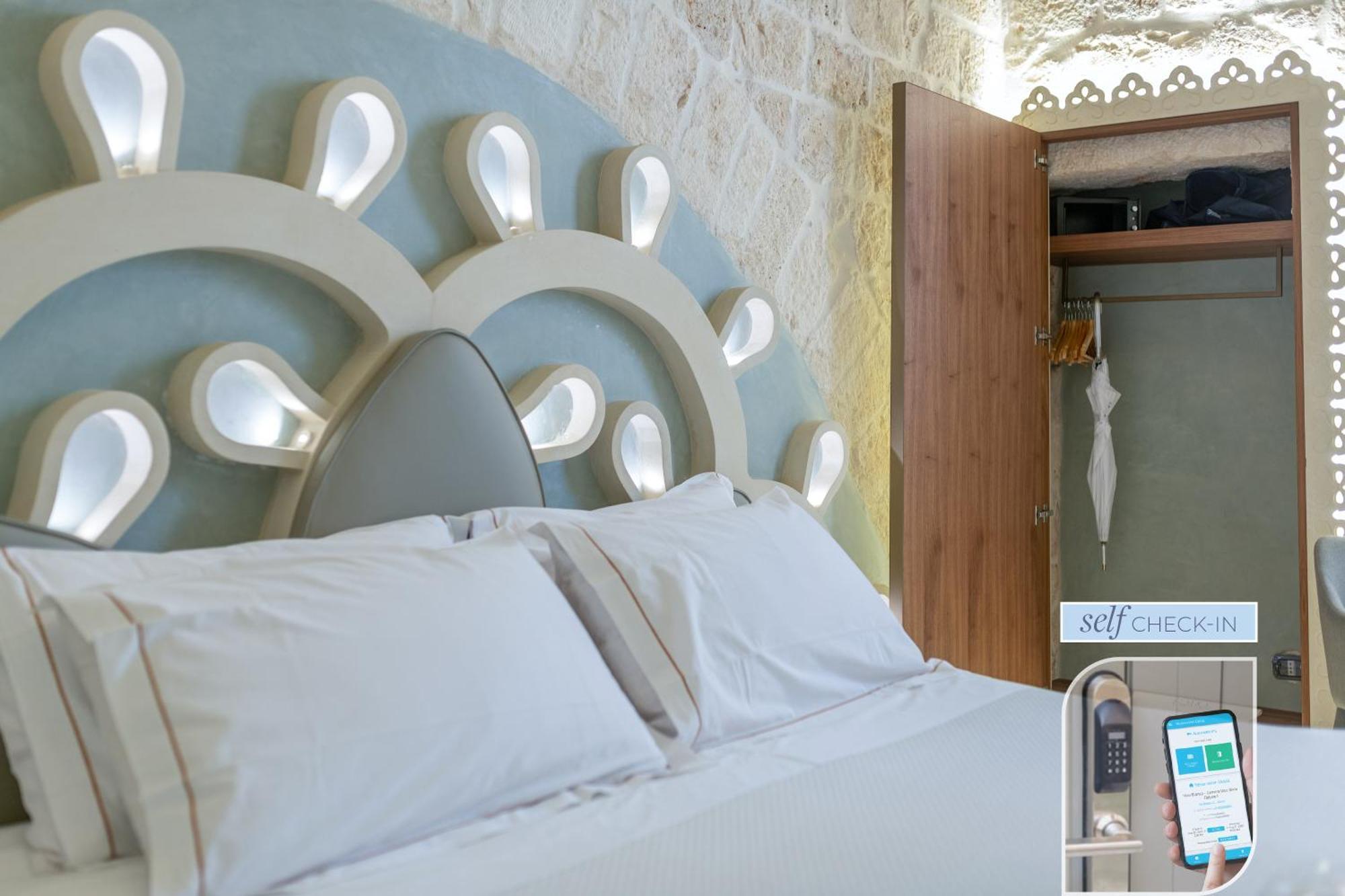 Vico Bianco Raro Smart Rooms Collection オストゥーニ エクステリア 写真